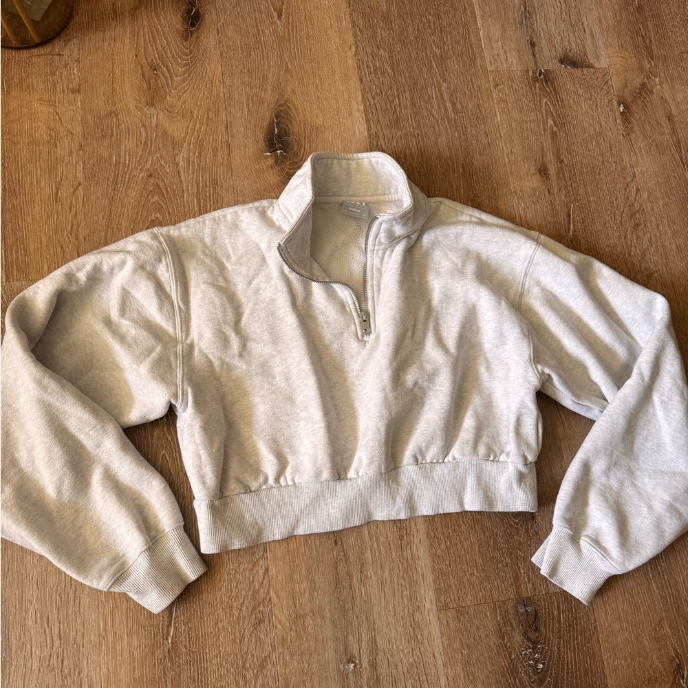 TNA‎ Gray Cropped Long Sleeve Quarter Zip Size M